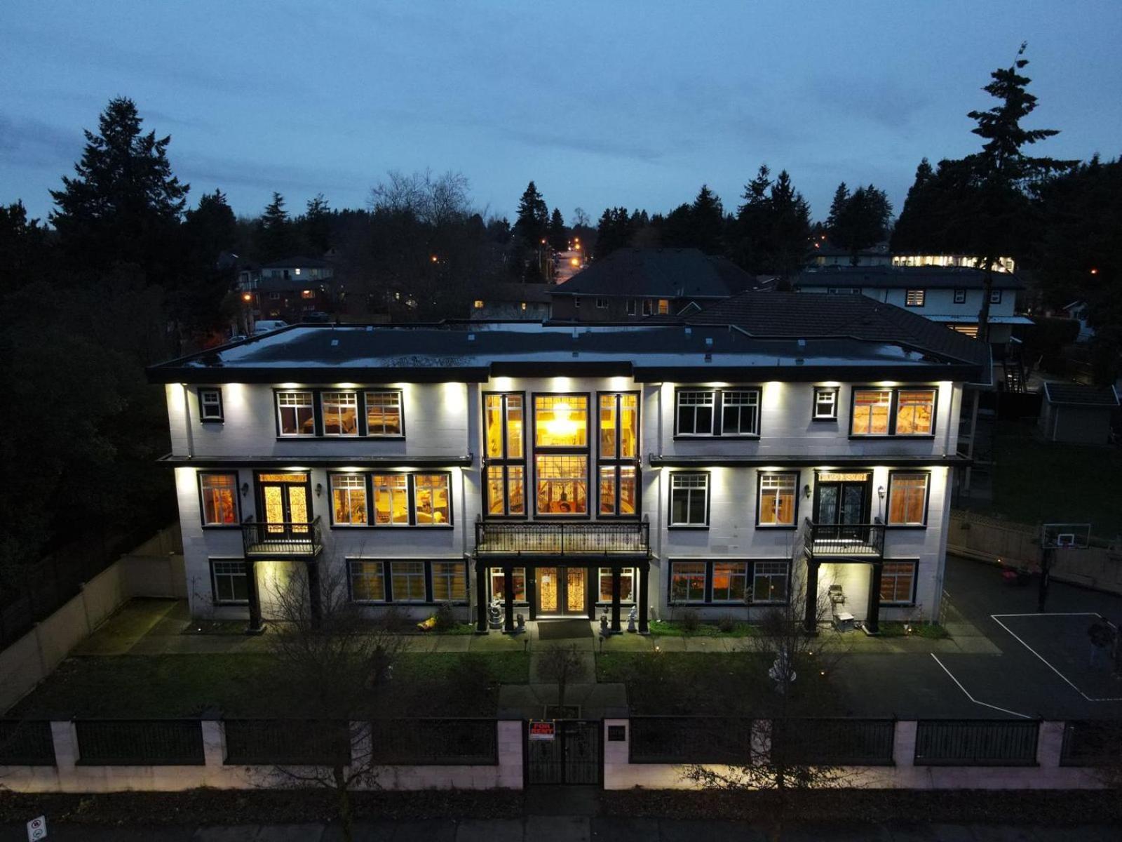 Empress Palace Hotel Surrey Eksteriør billede
